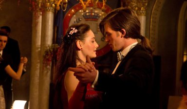 кадр из фильма Таймлесс. Рубиновая книга